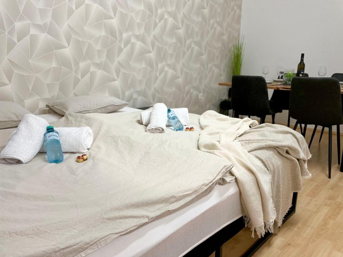 Central Comfy Apartment - Self Check-In Graz Exterior foto