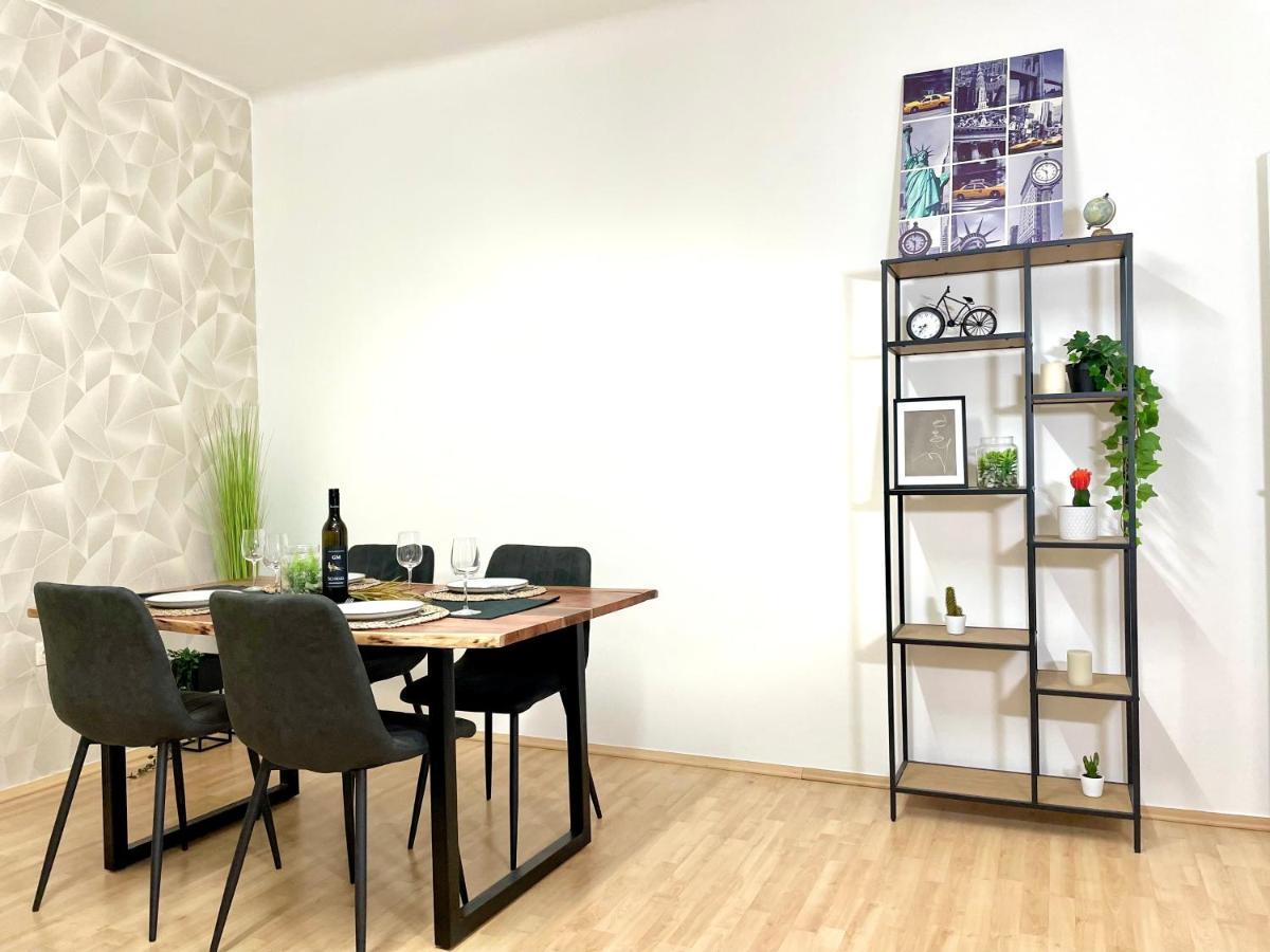 Central Comfy Apartment - Self Check-In Graz Exterior foto